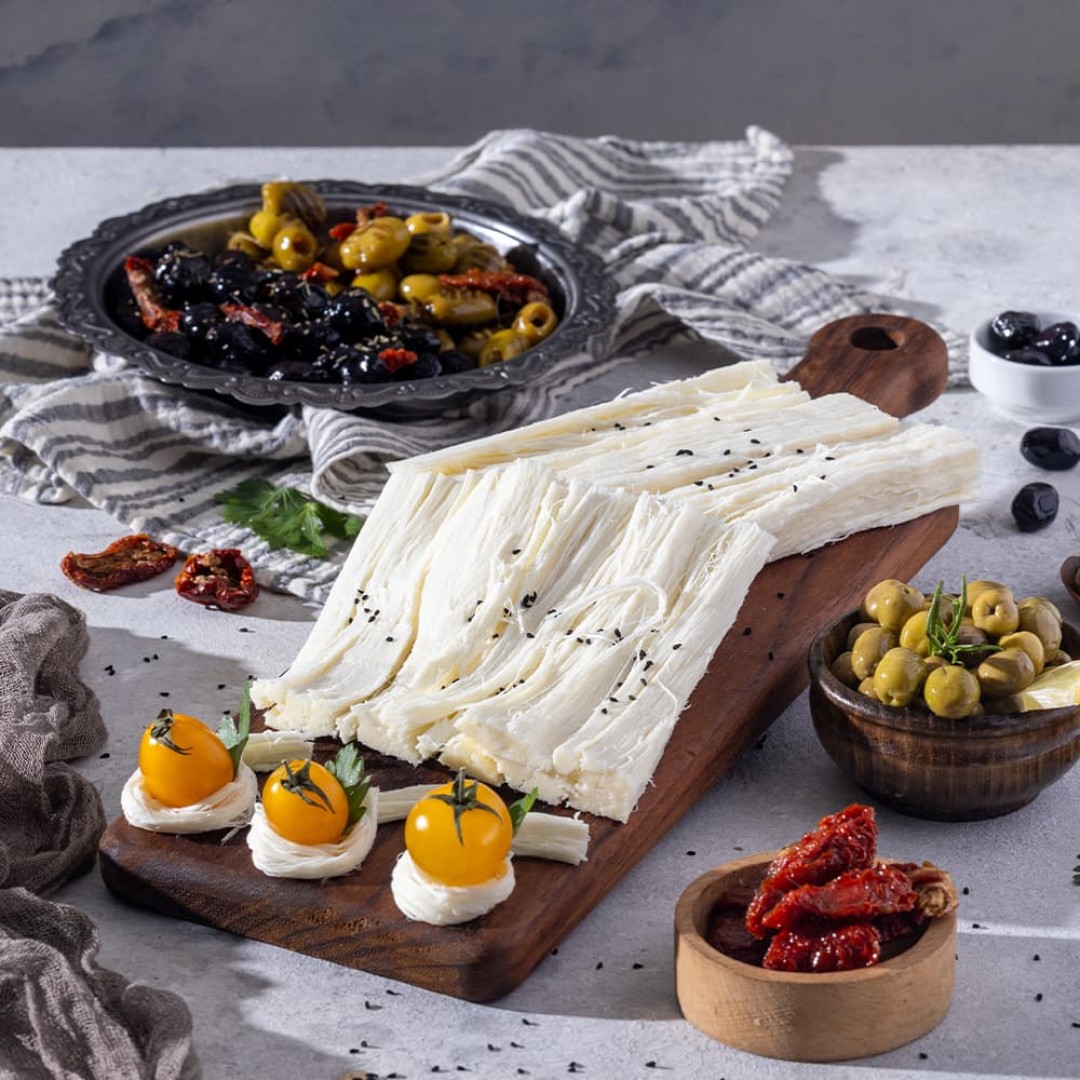 Erzurum Karbeyaz Çeçil Peyniri 1000g